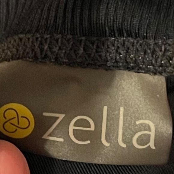 Girl's Zella SZ 12/14 Grey Elastic Waist Grey Camo Shorts - Picture 4 of 8